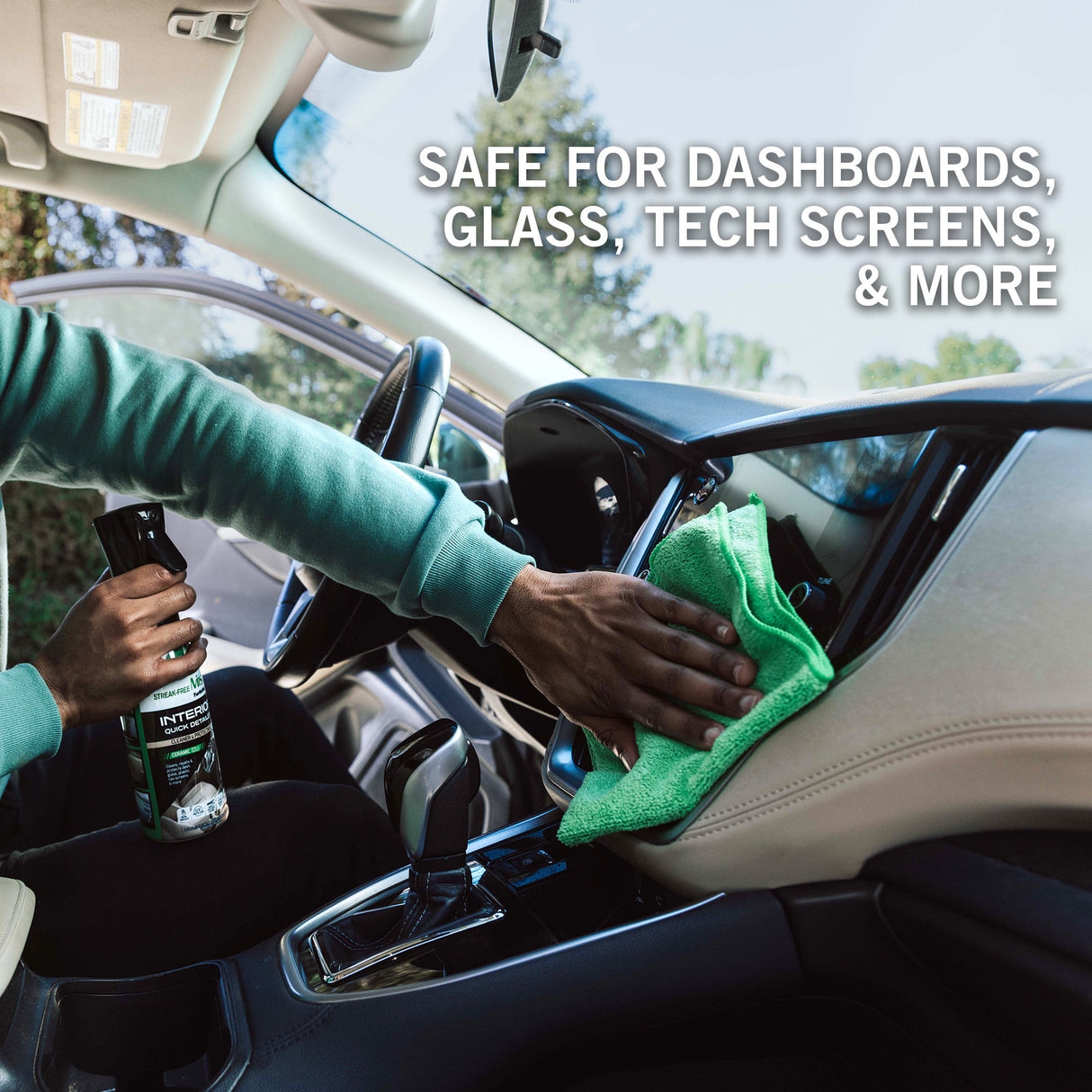 تيرتل واكس منظف ومزيل الشوائب الداخلية للسيارات – ٥٩١ مل